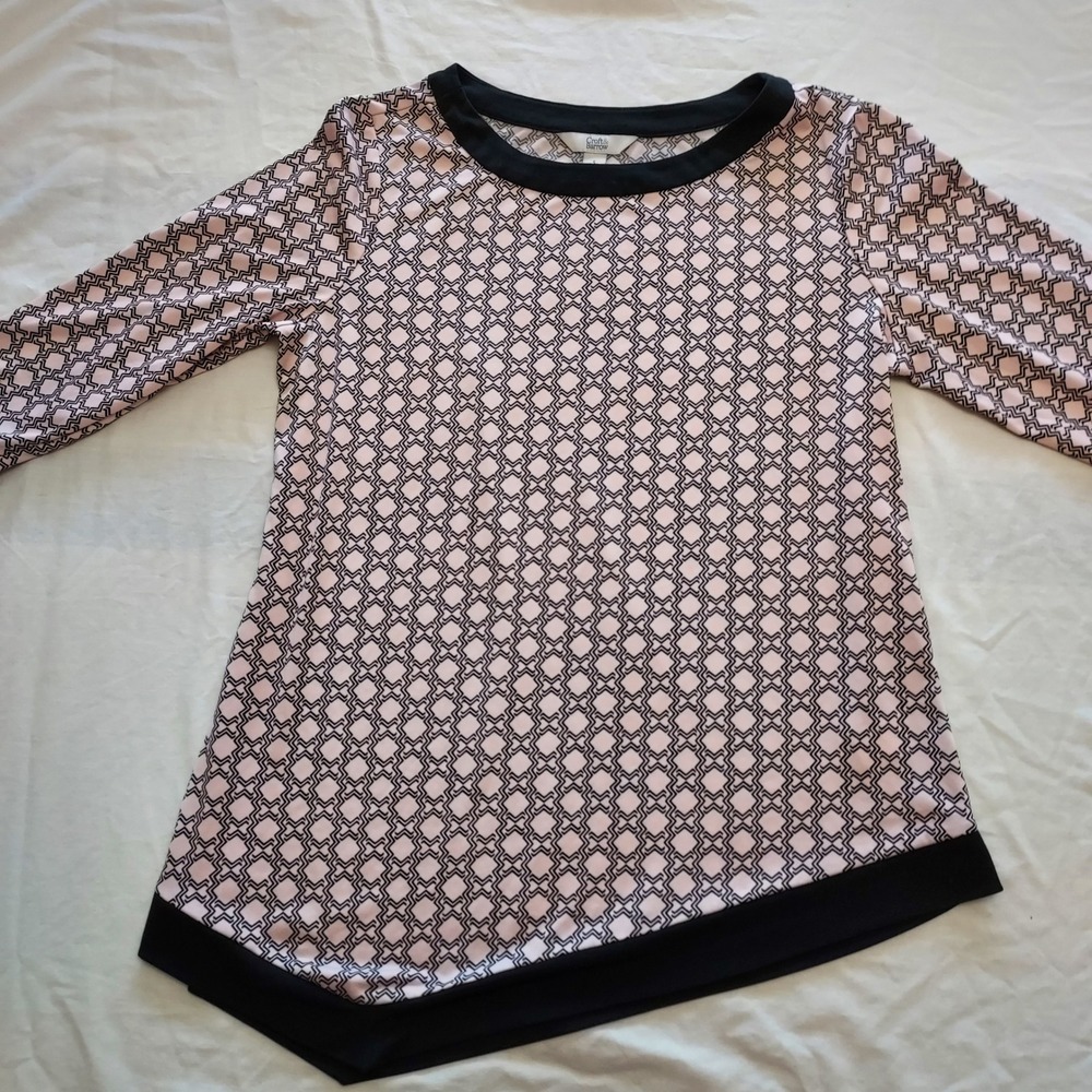 Croft & Barrow Womens S Pink Black Geometric Sharkbite Hem 3/4 Sleeve Top